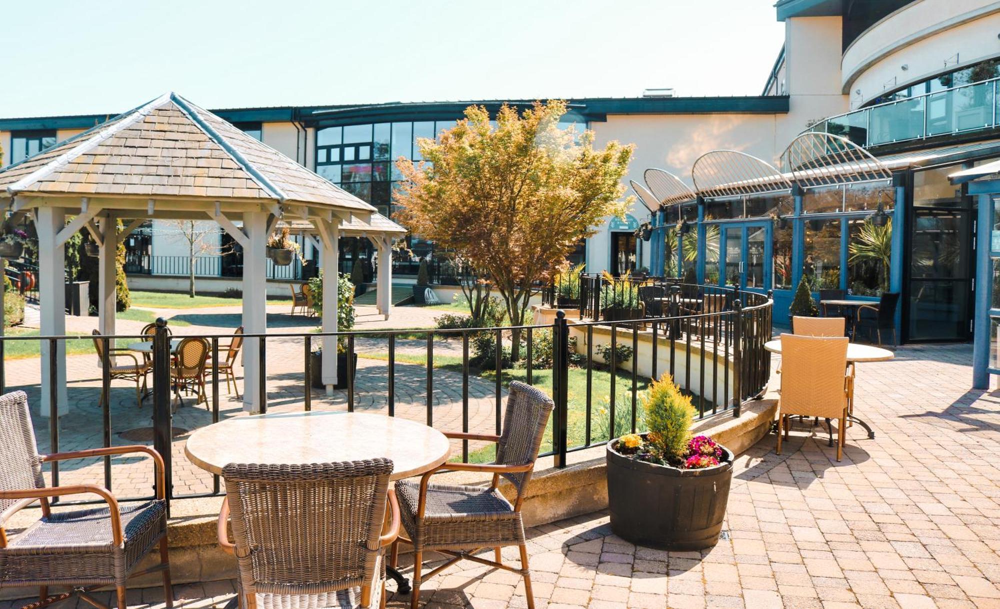 Amber Springs Hotel Gorey Ngoại thất bức ảnh